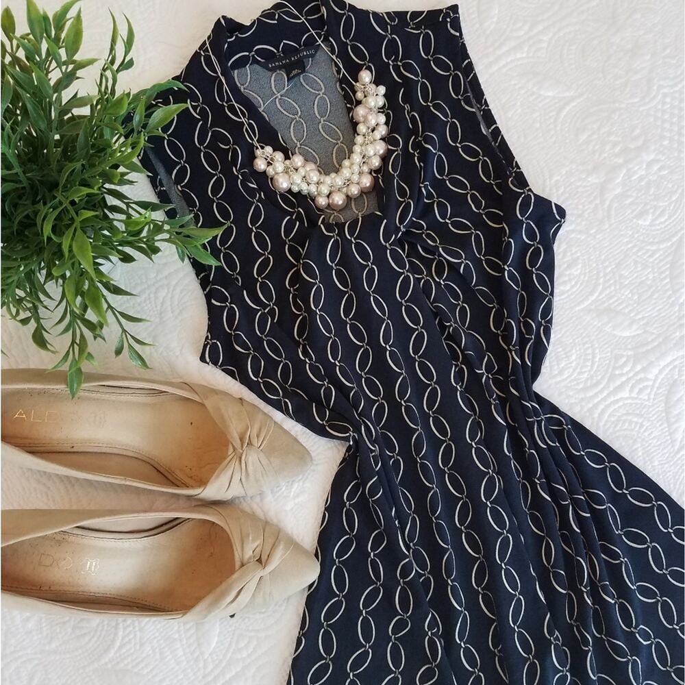 New banana republic ruched knot sleeveless top